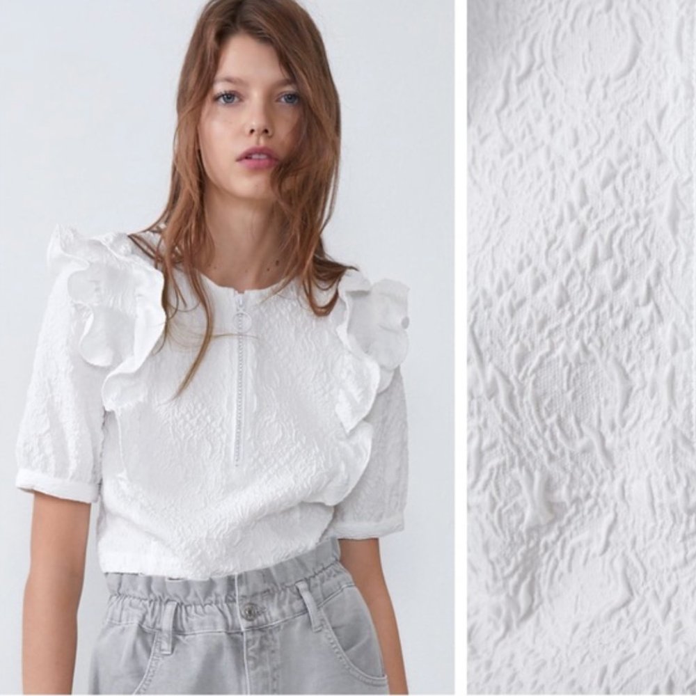 NWT Zara White Textured Crop Top